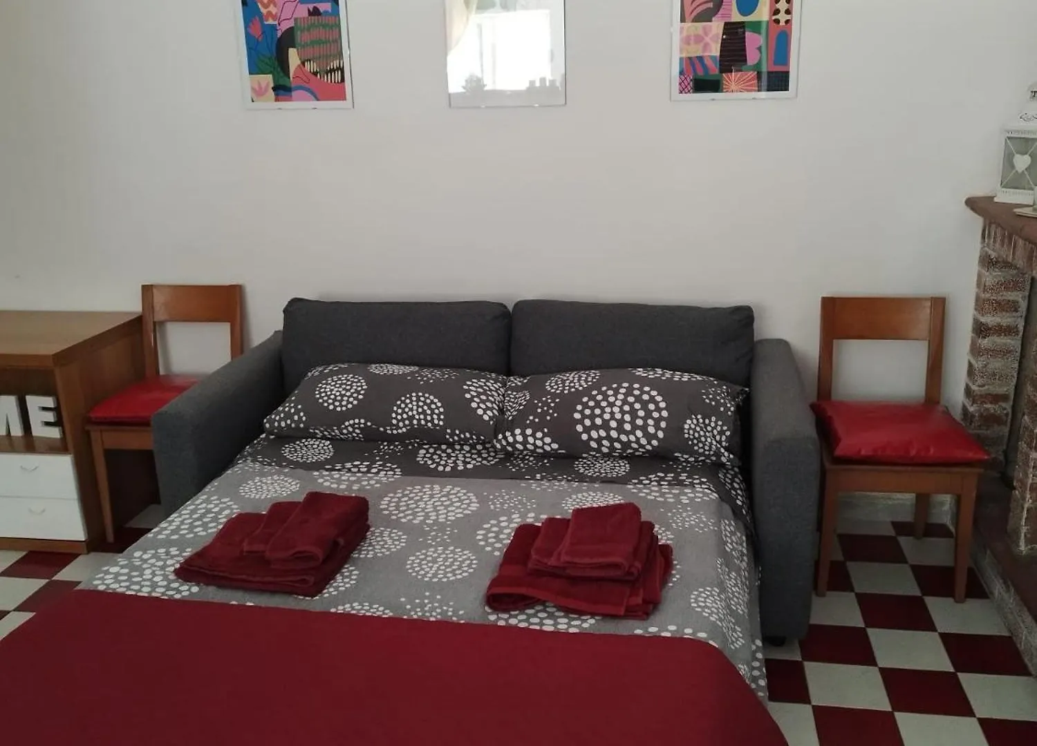Taverna A 100 Mt Dal Mare Porto Torres